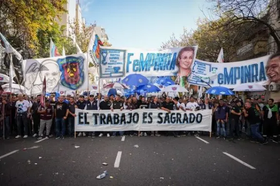 El empleo registrado en Argentina cayó un 0,3% y se perdieron casi 41