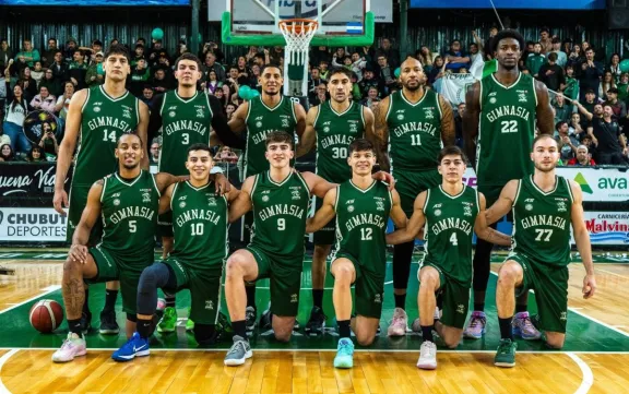 Gimnasia va por el título