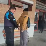 Intentó fugarse tras un millonario robo a su ex, pero lo capturaron en la terminal