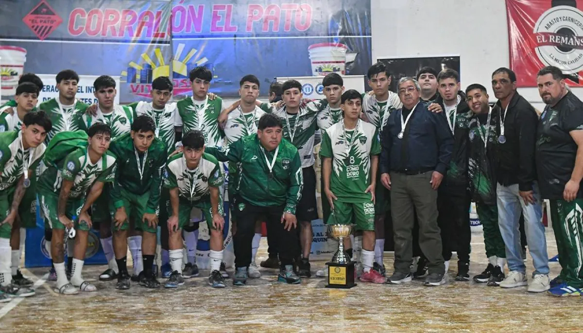 “Nos da un poco de vergüenza porque eso no es el futsal de Comodoro”