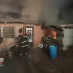 Una casa se incendió de madrugada y la dueña apunta contra su expareja