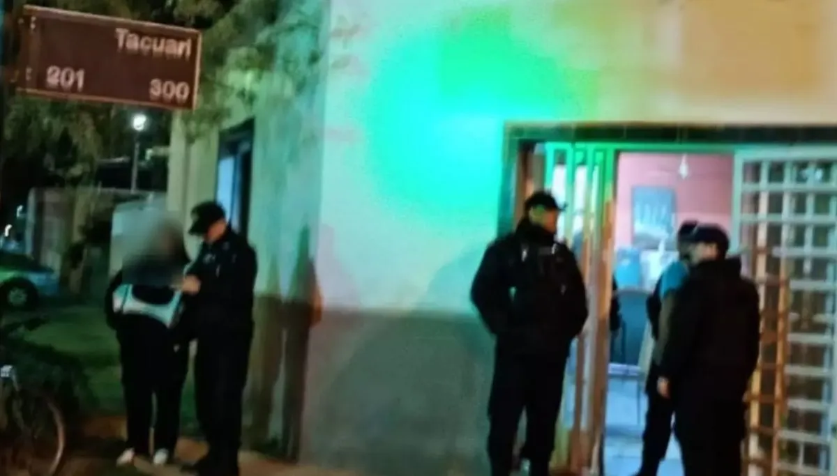Una discusión en un bar terminó con dos baleados