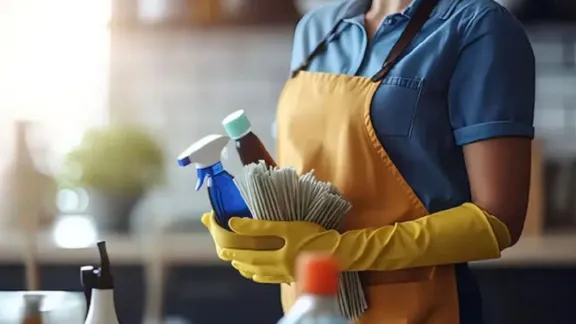 Acordaron un nuevo aumento para empleadas domésticas: cuánto cobrarán en agosto