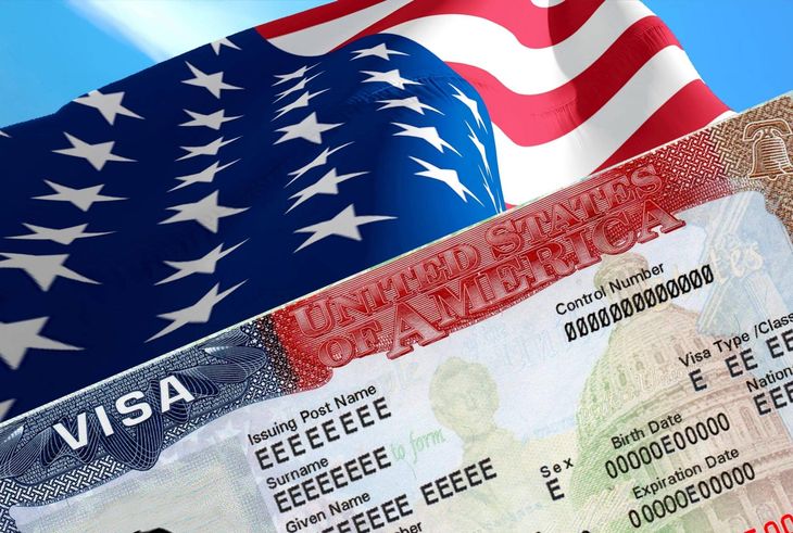 Revés para Donald Trump: un tribunal anuló la suspensión de visas para ciudadanos de 75 países
